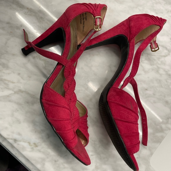 Kelly and Kate sandals - Picture 4 of 6